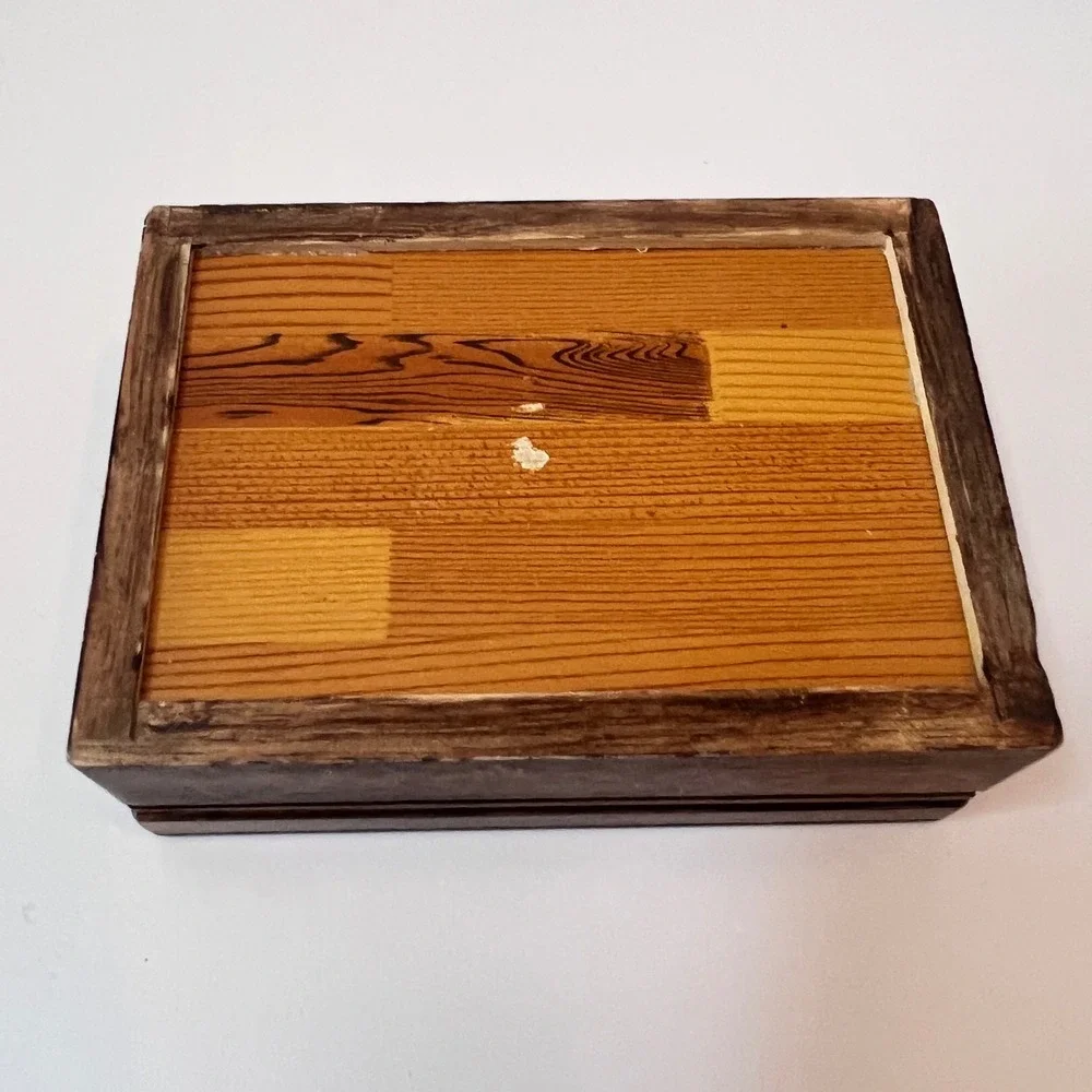 Vintage Burl Wood Heart Needlepoint Jewelry Box Small Mirrored Keepsake Case